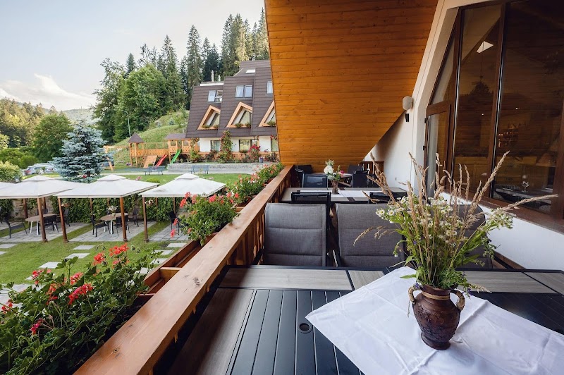 Piscina - Spa Popasul Domnesc Voronet Vue Gura Humorului - Day Spa in Gura Humorului