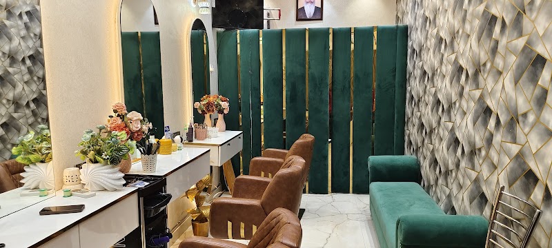 Poonam galhotra makeup artist Jalandhar - Day Spa in Jalandhar