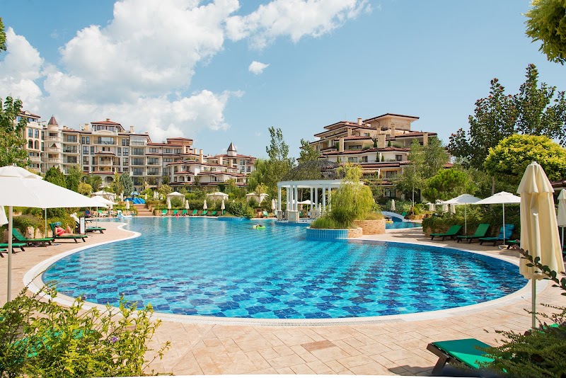 Poseidon VIP Residence Club  Balneo & SPA Resort Flower St - Resort Spa in Flower St