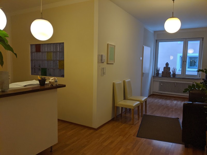 Praxis für Physiotherapie - Physical-Therapie München - Day Spa in München