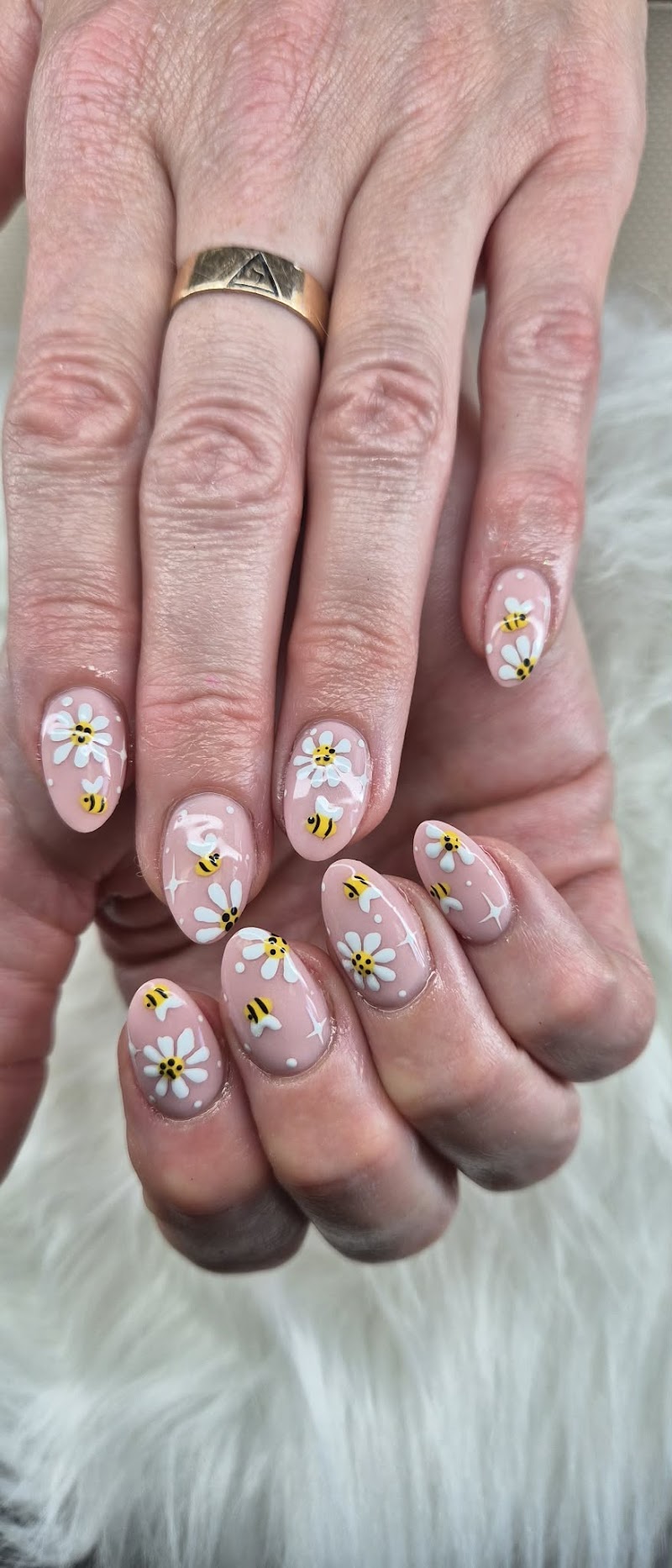 Pure Nails & Spa Queen Creek - Day Spa in Queen Creek