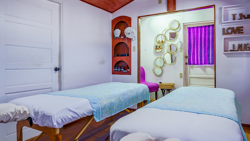 Purple Passion Studio and Spa Caye Caulker