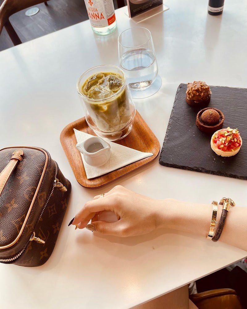 Putri Massage/SPA Jakarta - Day Spa in Jakarta