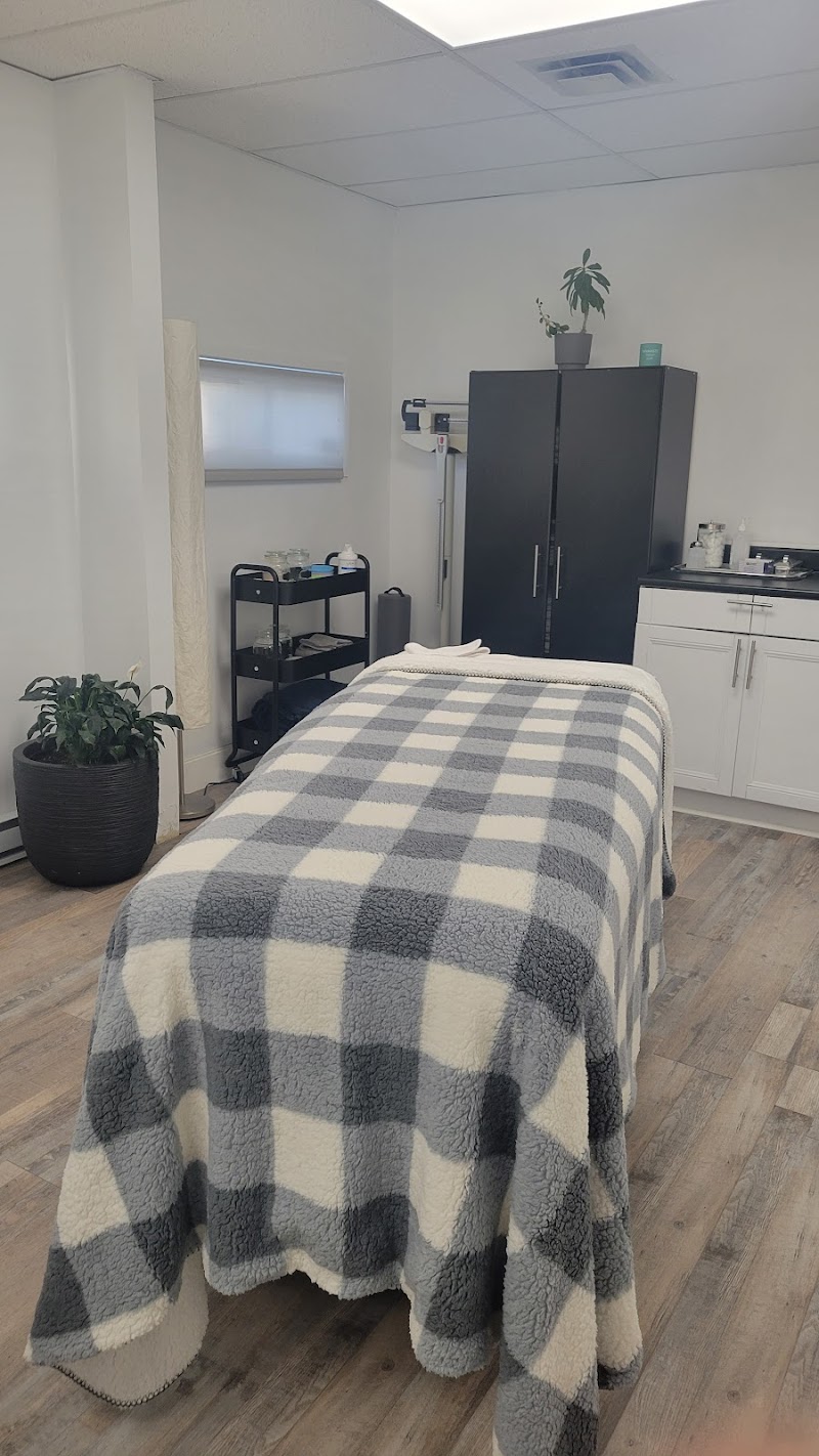 Radiance signé Provencal Laval - Wellness Retreat in Laval