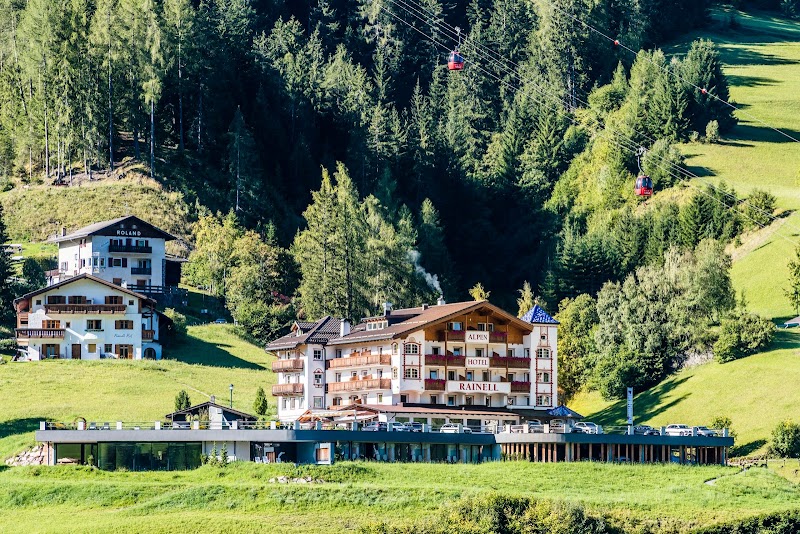 Rainell Dolomites Retreat - Resort Spa in Dolomites