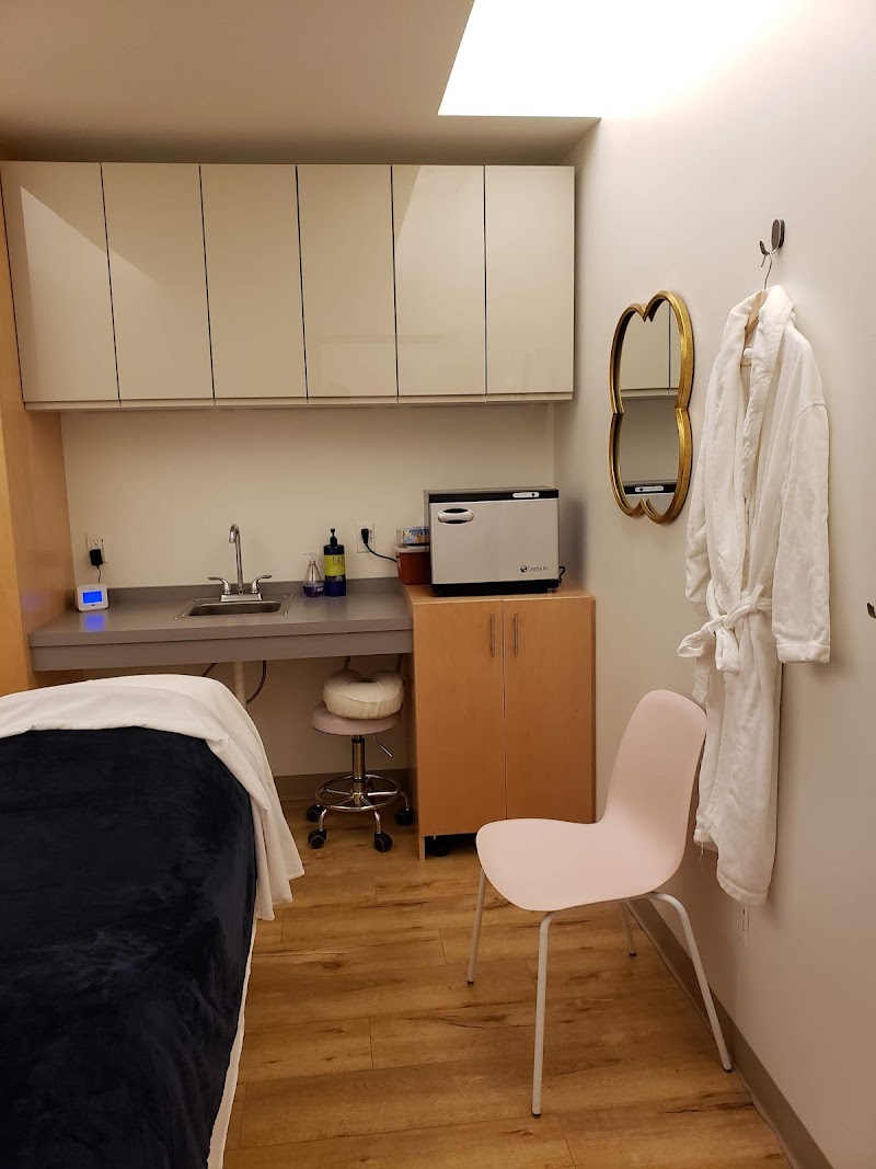 Raymond Spa Pasadena photo