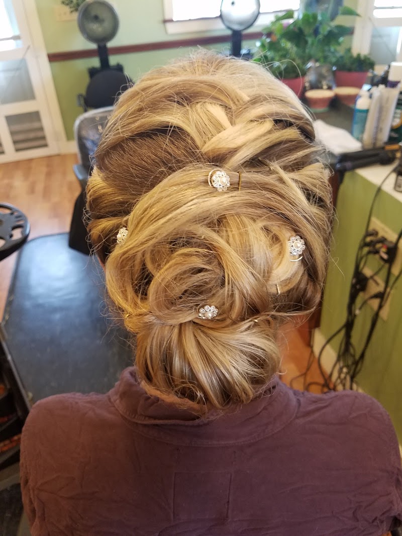 Reflections Hair Salon Rockland - Day Spa in Rockland