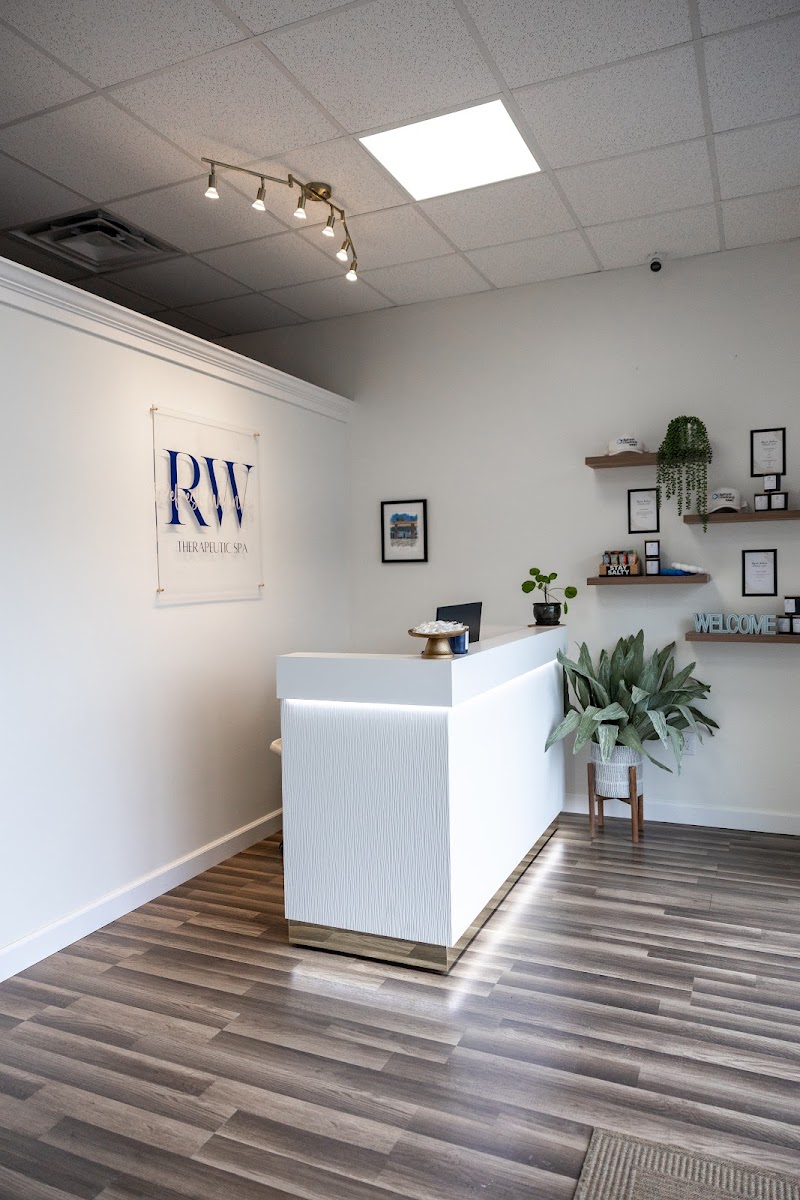 Refresh Wellness Dent Cincinnati - Wellness Retreat in Cincinnati