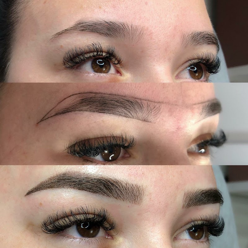 Regi Colonelli Micropigmentação Maringá - Day Spa in Maringá