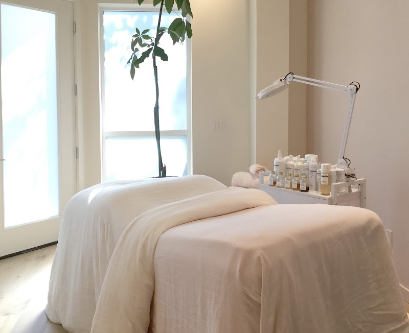 Reini Modern Skin Care Seattle - Day Spa in Seattle