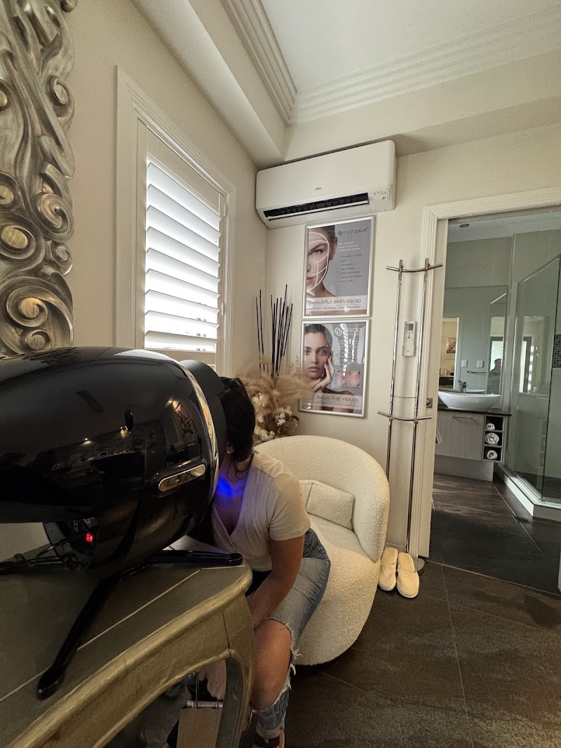 Rejuven8 Facial Therapies Underwood - Day Spa in Underwood