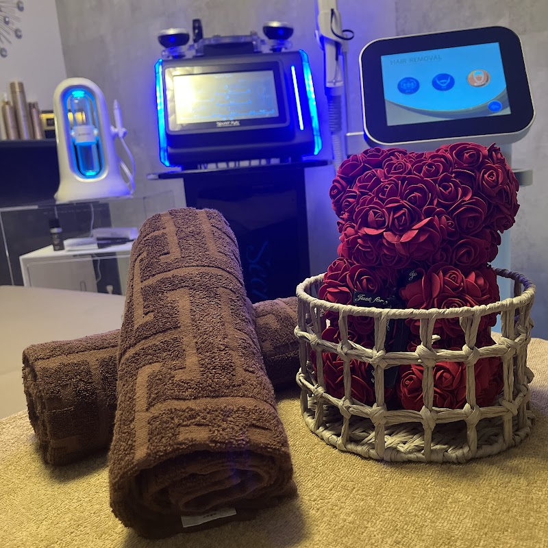 Relaxation & Cafe Animo Fukuoka City Chuo Ward - Day Spa in Fukuoka City Chuo Ward