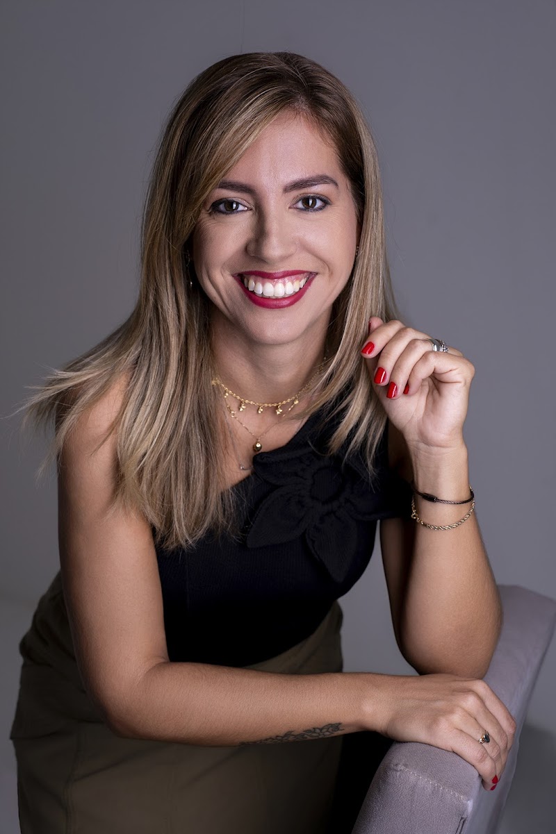 Riane Pellenz - Clínica Saúde e Estética Carazinho - Day Spa in Carazinho