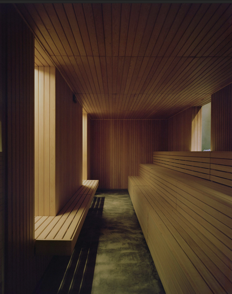 Riela Bathhouse Madrid