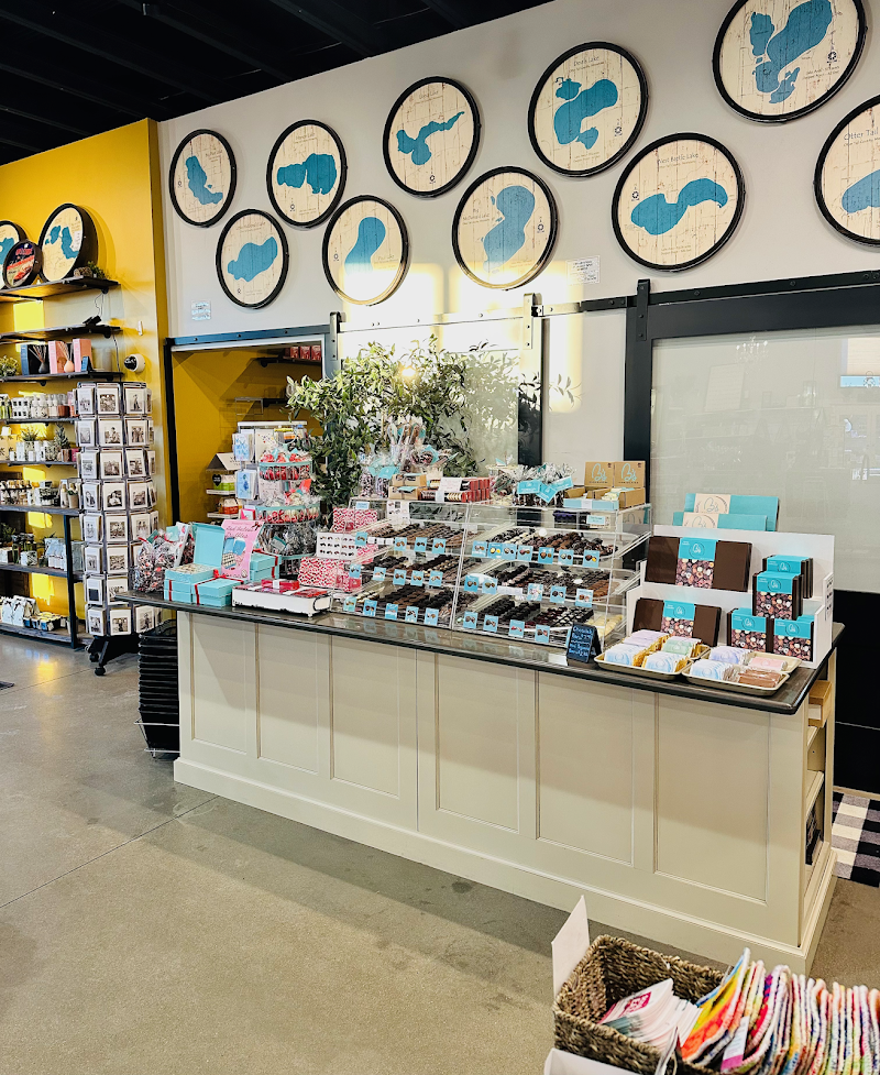 Robin's Natural Nest Perham - Day Spa in Perham