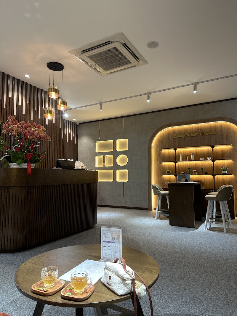 Rosea Crystal Spa & Wellness Sala Quận 1 - Wellness Retreat in Quận 1