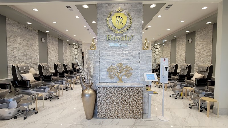 Royale' Nails & Spa 2 Flowery Branch - Day Spa in Flowery Branch