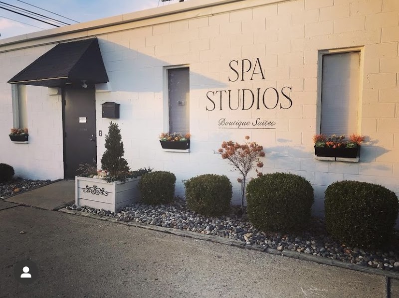 Ryan Rose Beauty Center Line - Day Spa in Center Line