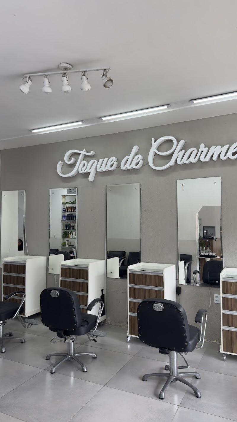 Salão Um Toque de Charme Bandeirantes - Day Spa in Bandeirantes