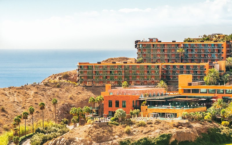 Salobre Hotel Resort & Serenity Gran Canaria - Medical Spa in Gran Canaria