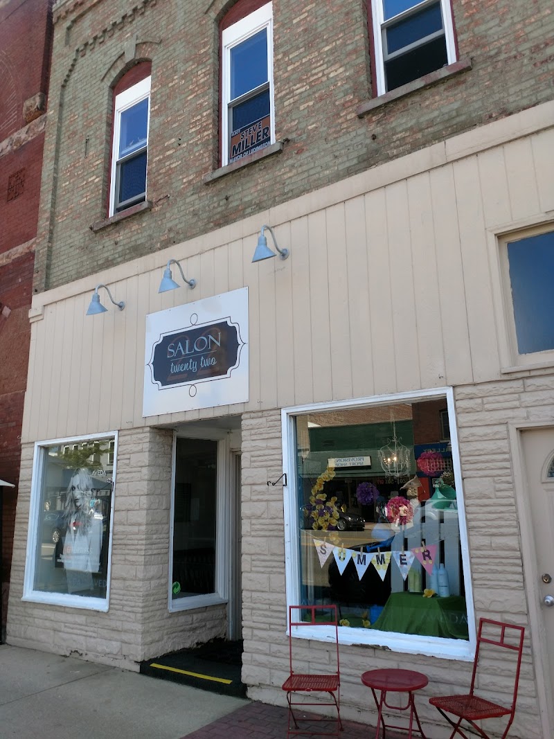 Salon 22 Spa Ludington - Day Spa in Ludington