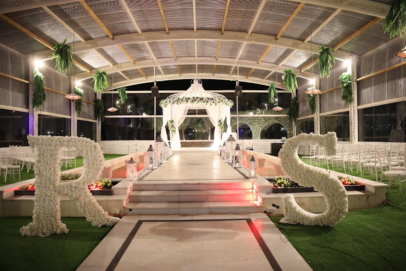 Sandrin Estate - Spa and Boutique Regava - Day Spa in Regava