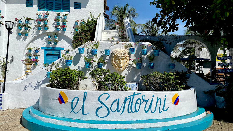 Santorinni Medellín photo