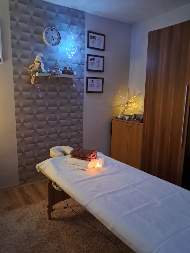 Sanyi masszázs Hajdúszoboszló - Day Spa in Hajdúszoboszló