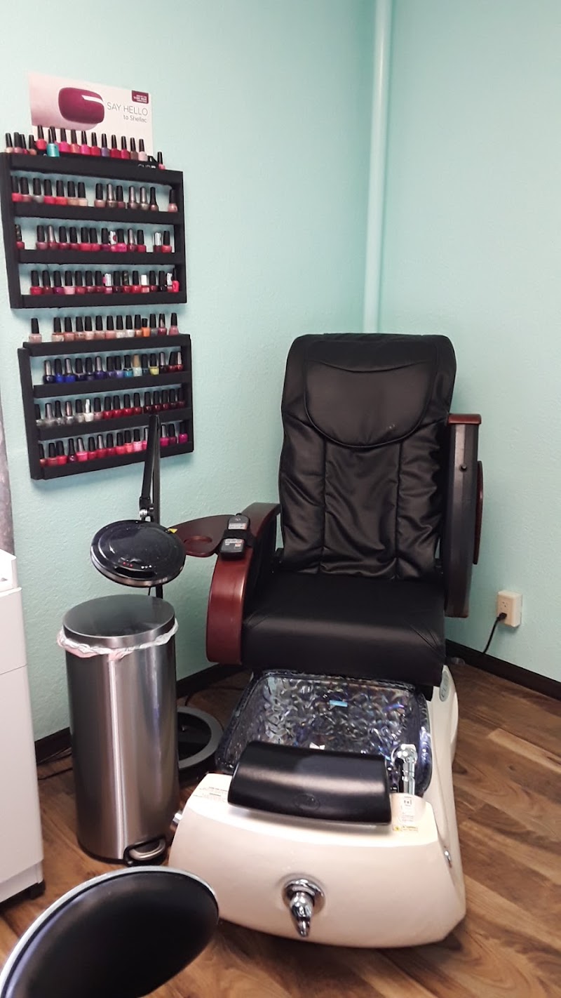 Sarah's Salon & Spa Eveleth - Day Spa in Eveleth