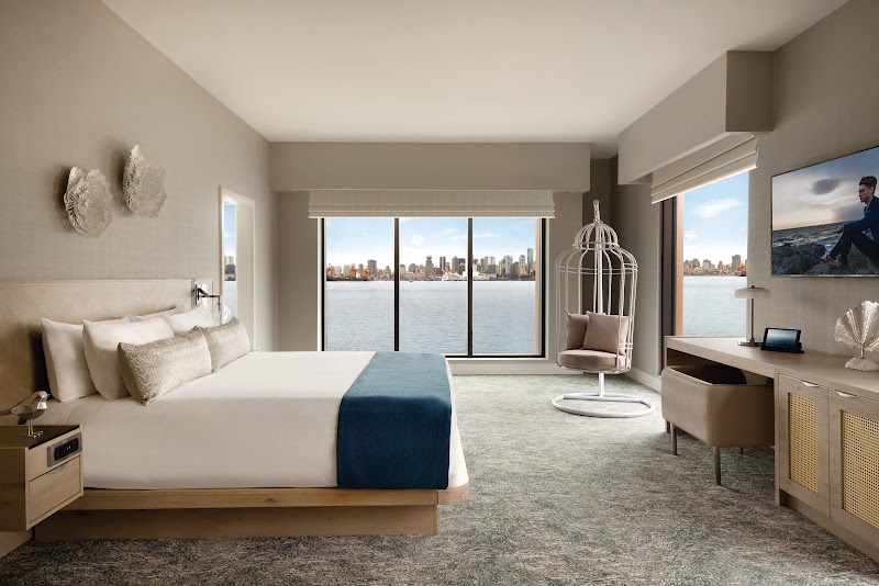 Seaside Hotel North Vancouver - An Executive Hotel - Hotel Spa in Vancouver