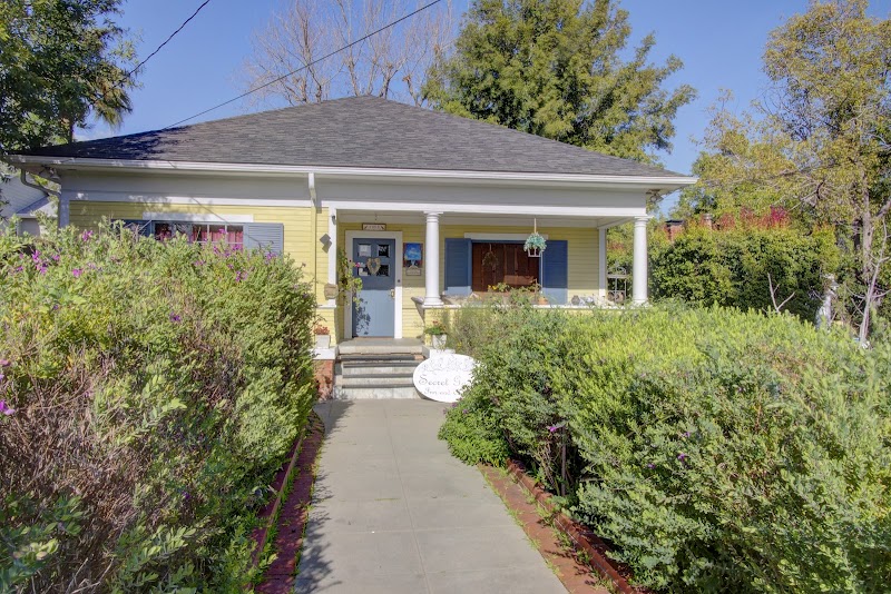 Secret Garden Inn & Cottages Montecito - Hotel Spa in Montecito