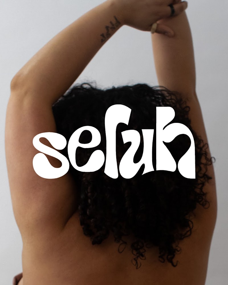 Seluh Club Lawrence - Day Spa in Lawrence