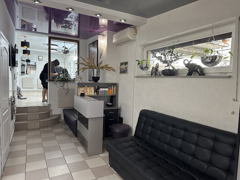 Shevchenka 88/1 Hairdresser Anna Lutsk Raion - Day Spa in Lutsk Raion