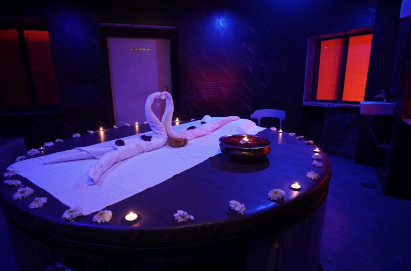 Shine Family Salon and Spa Mumbai photo