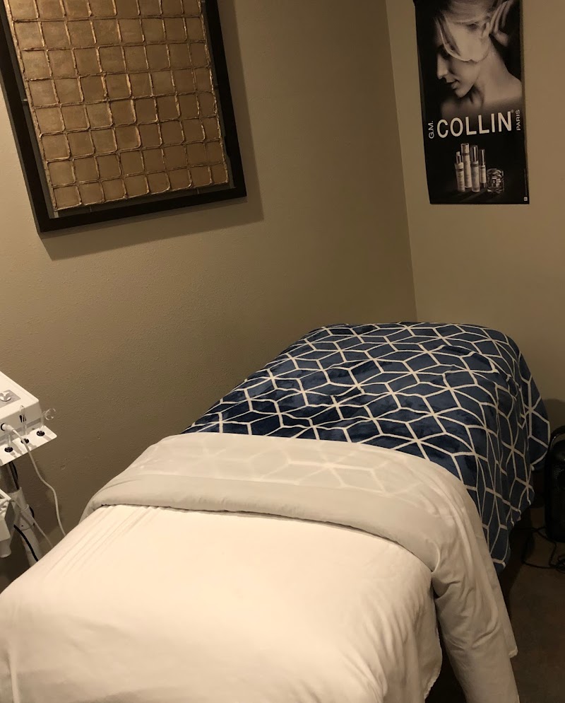 Silhouettes Salon Spa Mobile - Day Spa in Mobile