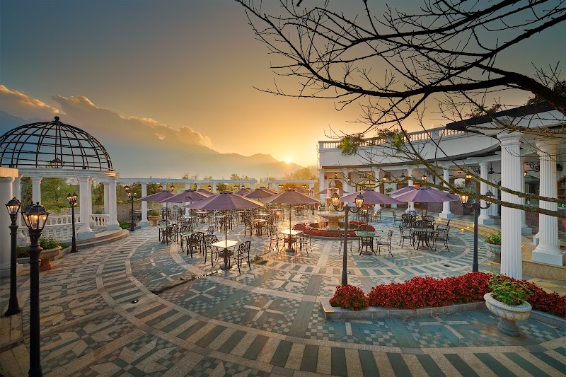 Silk Path Grand Sapa Resort & Spa - Resort Spa in Sapa