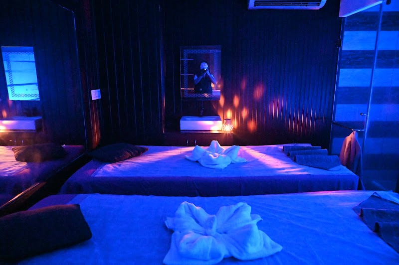 Simply Nirvana Spa Delhi photo