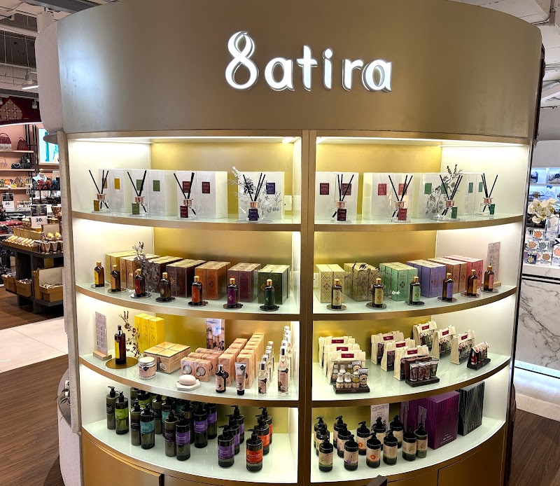 Sithundorn Herbal Spray Jaturat - Day Spa in Jaturat