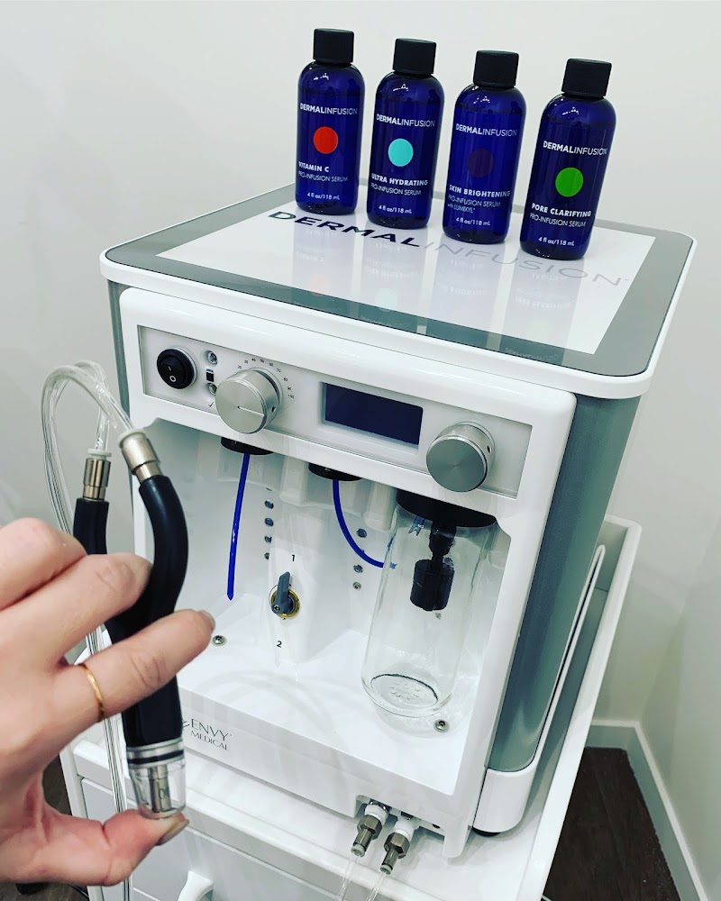 Skin by Beth Ann Warren at Divine Salon & Spa Woodland Hills - Day Spa in Woodland Hills