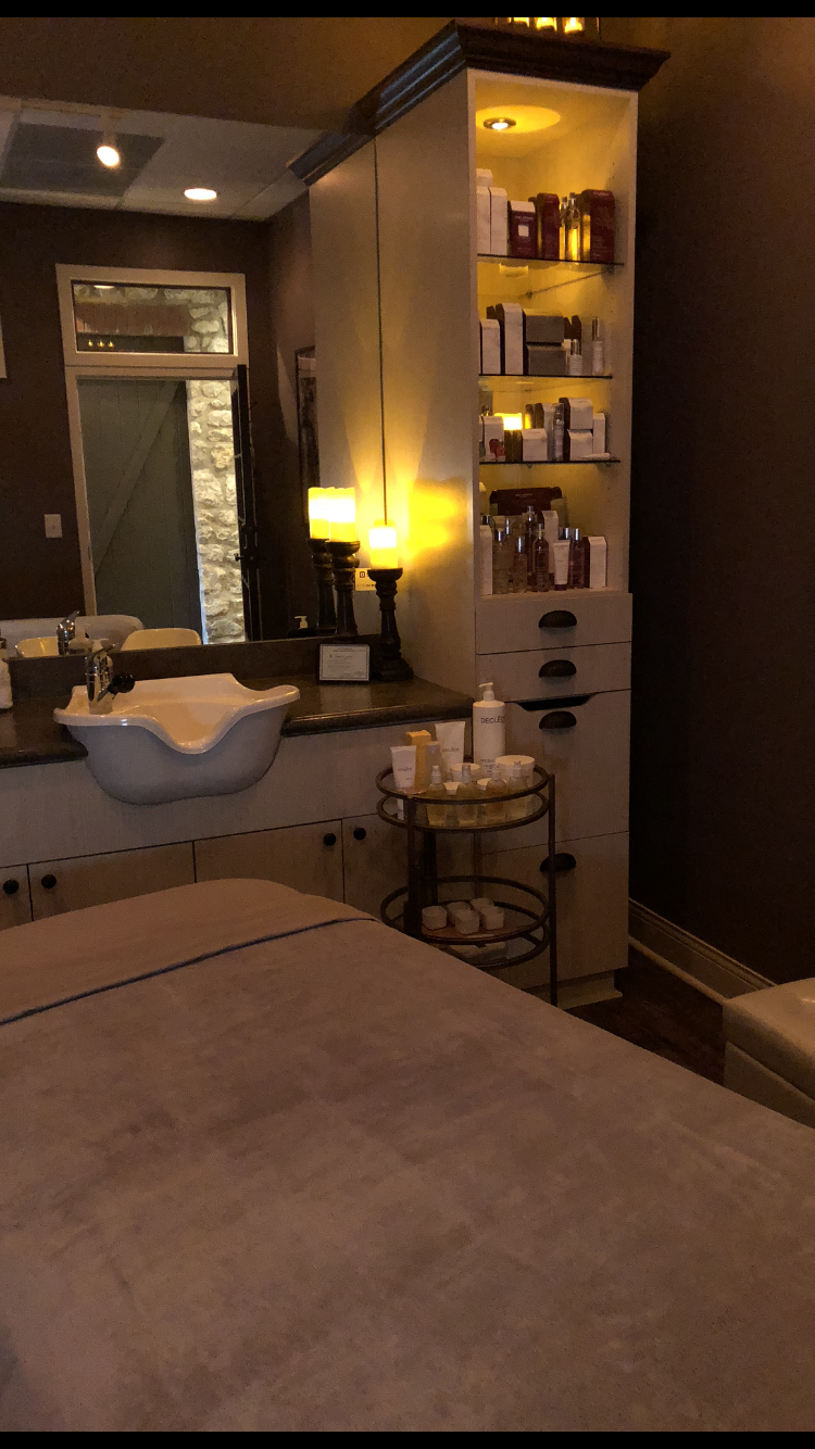 Skin Dot Calm Skincare Huntersville - Day Spa in Huntersville