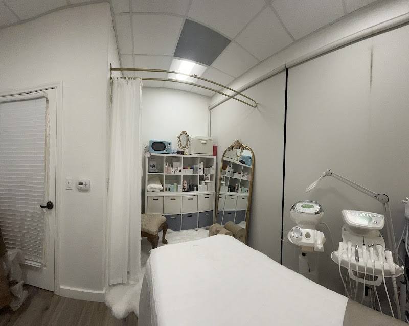 Skin Spa OliOli Palm Desert - Day Spa in Palm Desert