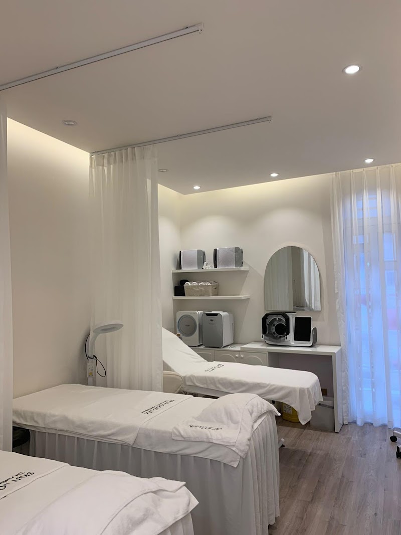 SkinLogic Spa Quận 3 - Day Spa in Quận 3