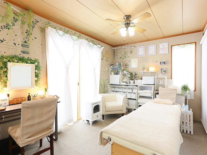 Small Face Correction Esthe Plume Reve Moriyama City - Day Spa in Moriyama City