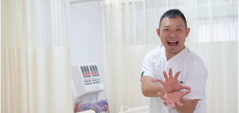 Smile Orthopedic Clinic Motosumiyoshi Bremen Street Shopping District Nakahara Ward, Kawasaki City - Day Spa in Nakahara Ward, Kawasaki City