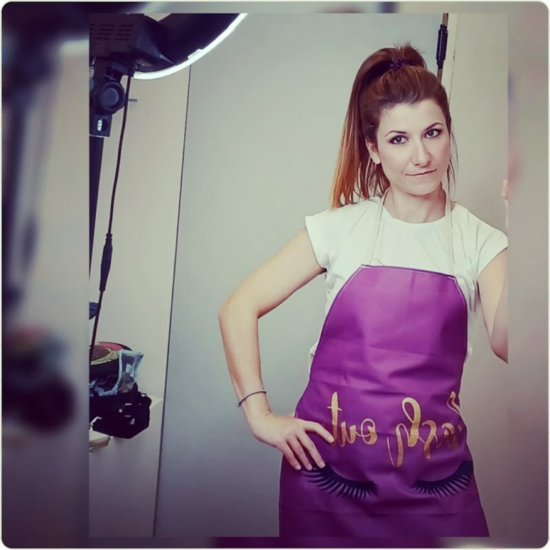 Sofia Athanasiadi - Make Up Artist Aspropyrgos - Day Spa in Aspropyrgos