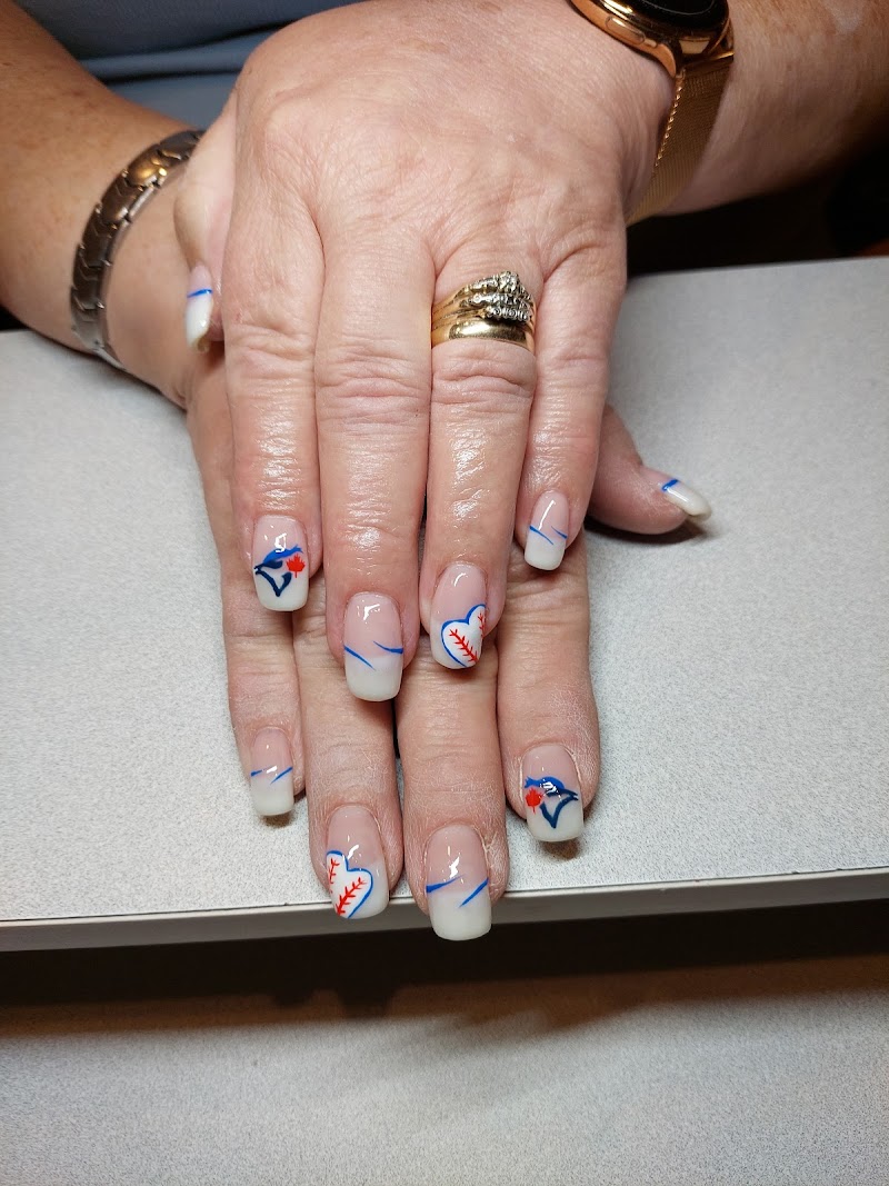 Solarium Esthetics & Tanning Salons Wetaskiwin - Day Spa in Wetaskiwin