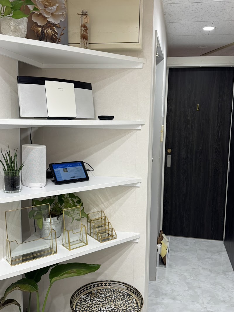 Soyeux Higashi Ginza Chuo City - Day Spa in Chuo City