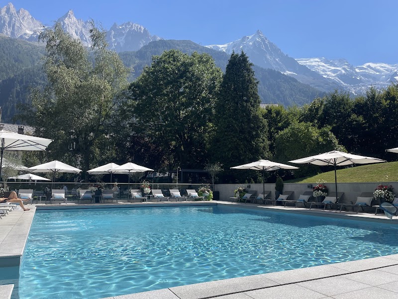 Spa by Clarins - Hôtel Mont-Blanc Chamonix - Medical Spa in Chamonix