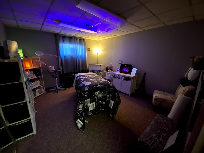 Stephanie Farrar Beauty & Wellness Studio Taylorville - Wellness Retreat in Taylorville