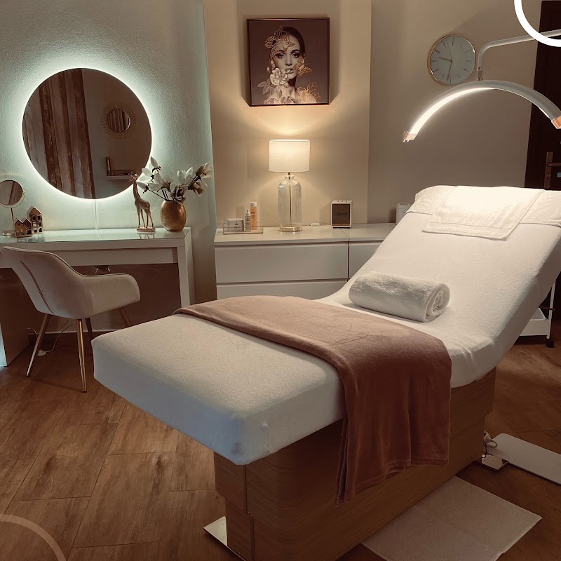 Studio Adéll - kosmetika,fyzio, masáže Adéla Kvapilová Varnsdorf - Day Spa in Varnsdorf